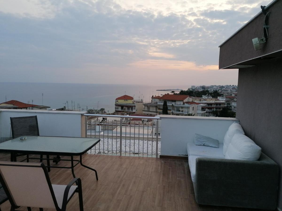 Crystal Blue Apartments Nea Kallikrateia Exterior photo